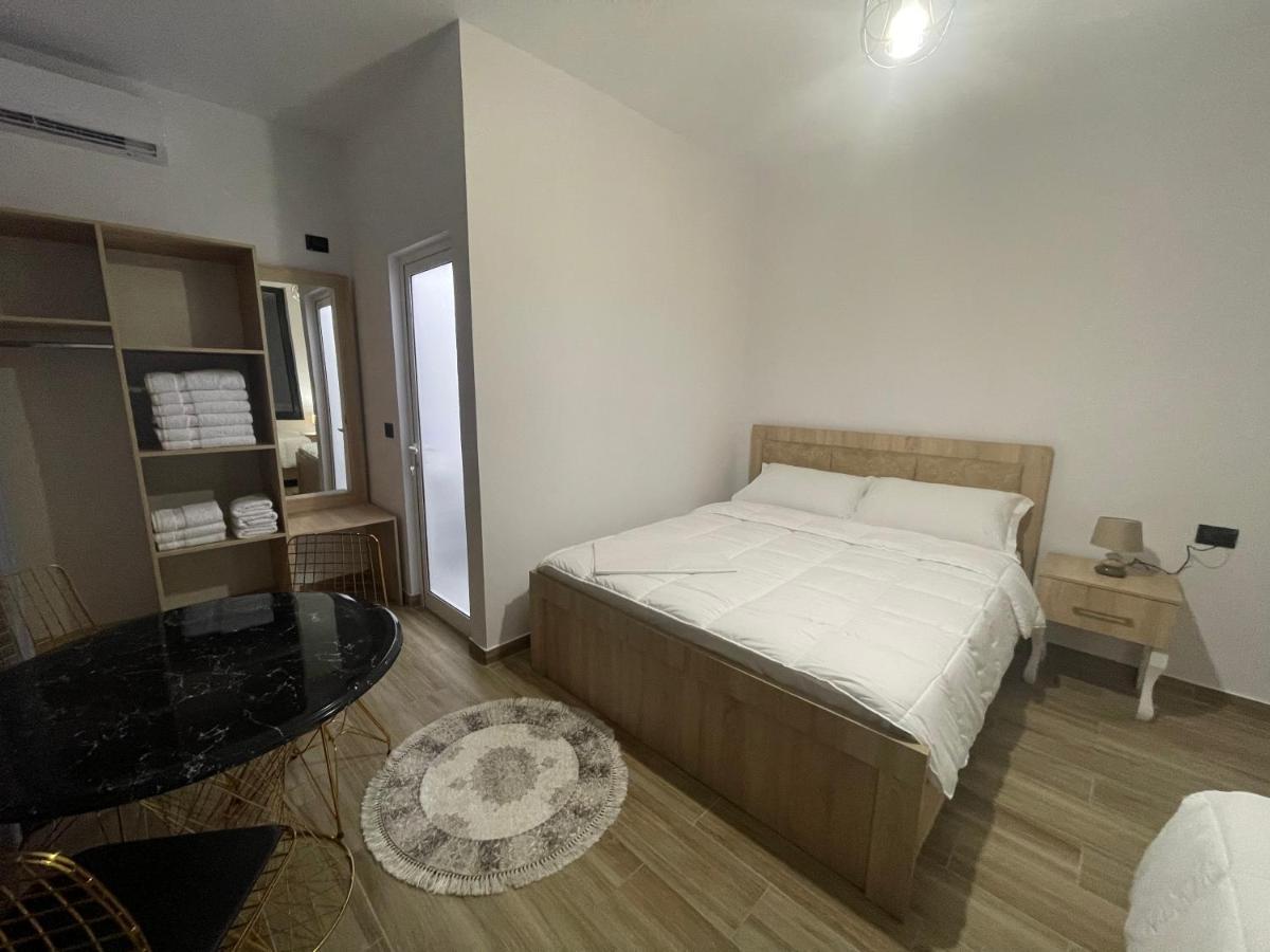 Four Generation Hotel Široka Extérieur photo