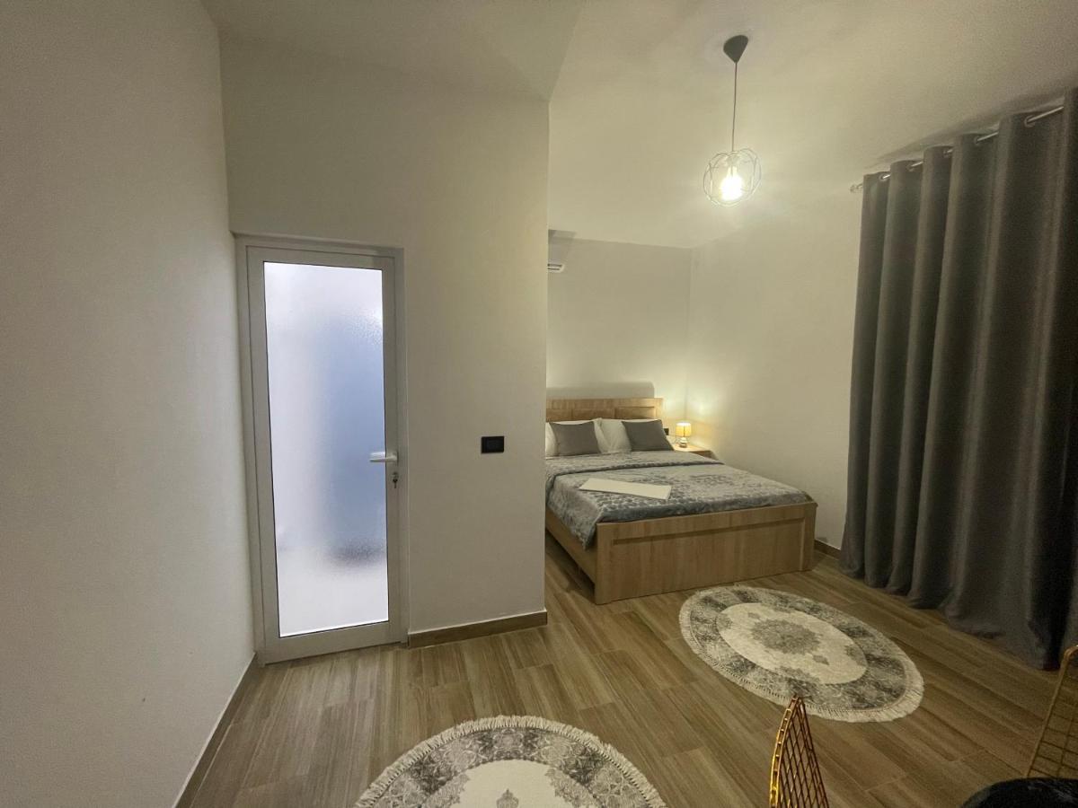 Four Generation Hotel Široka Extérieur photo