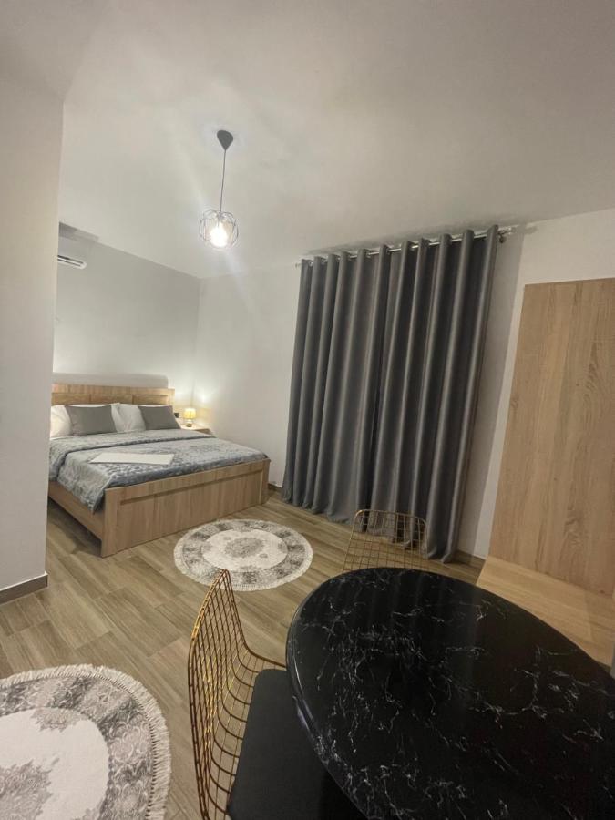 Four Generation Hotel Široka Extérieur photo