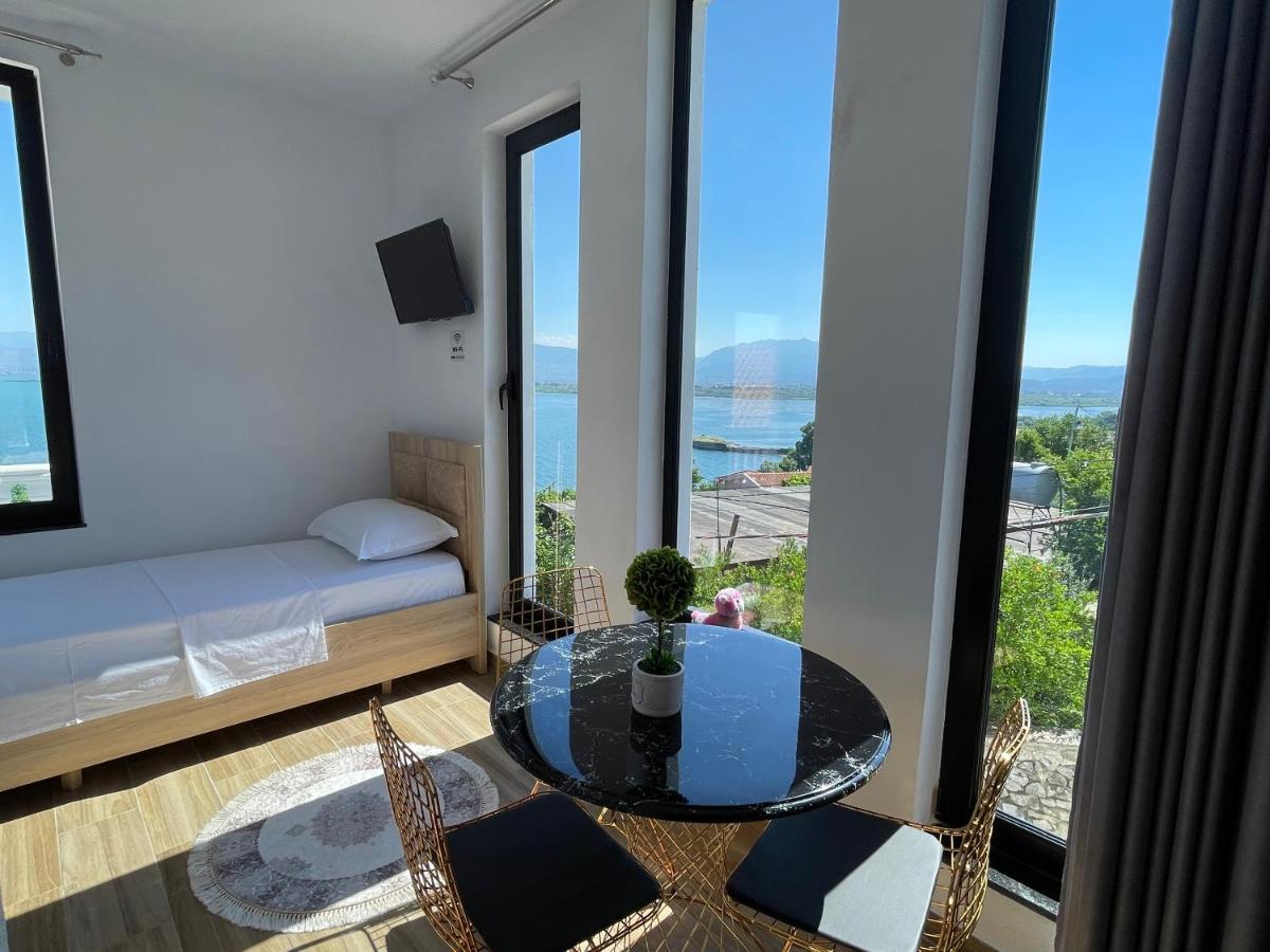 Four Generation Hotel Široka Extérieur photo