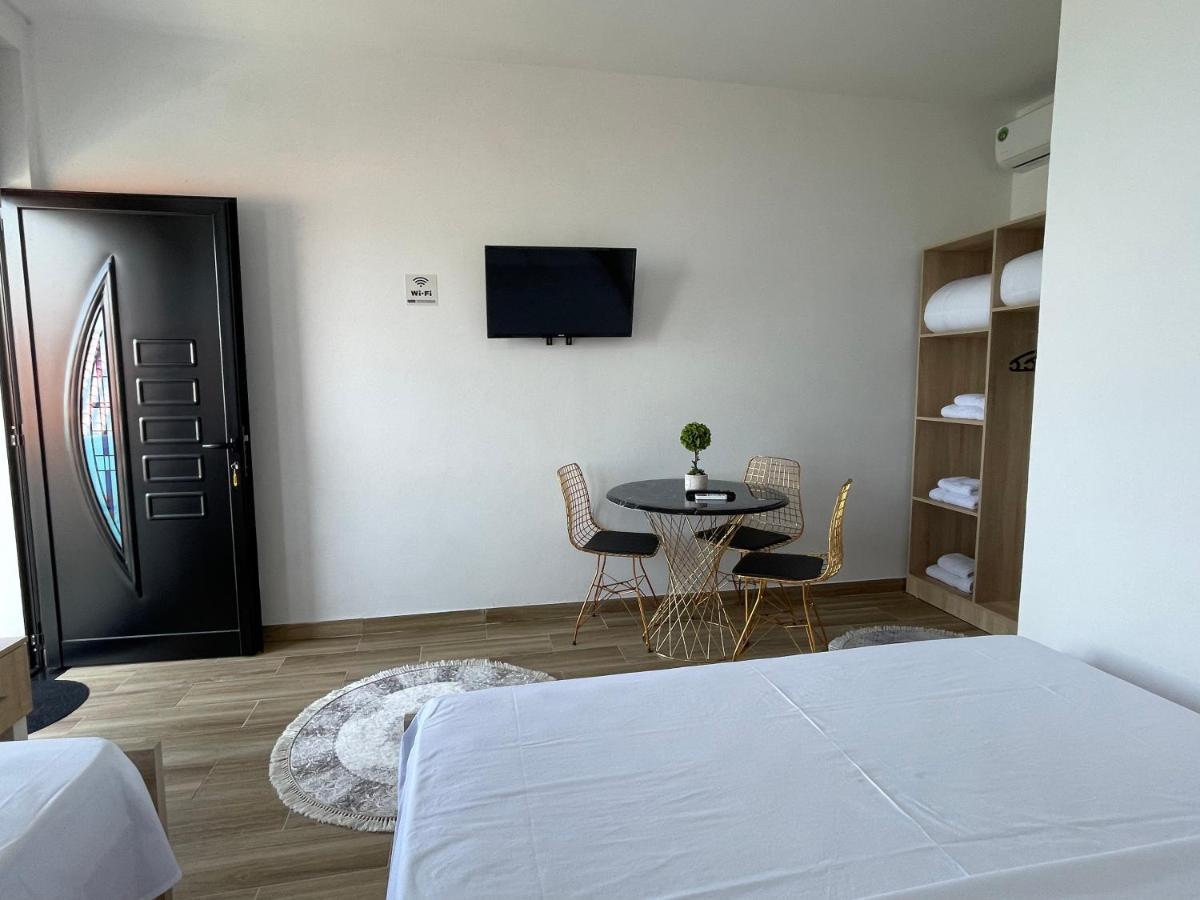 Four Generation Hotel Široka Extérieur photo