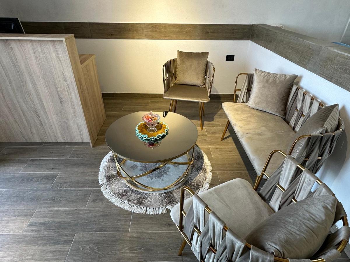 Four Generation Hotel Široka Extérieur photo