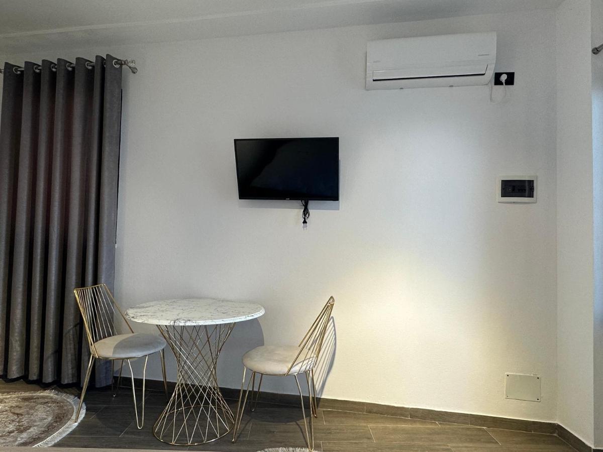 Four Generation Hotel Široka Extérieur photo