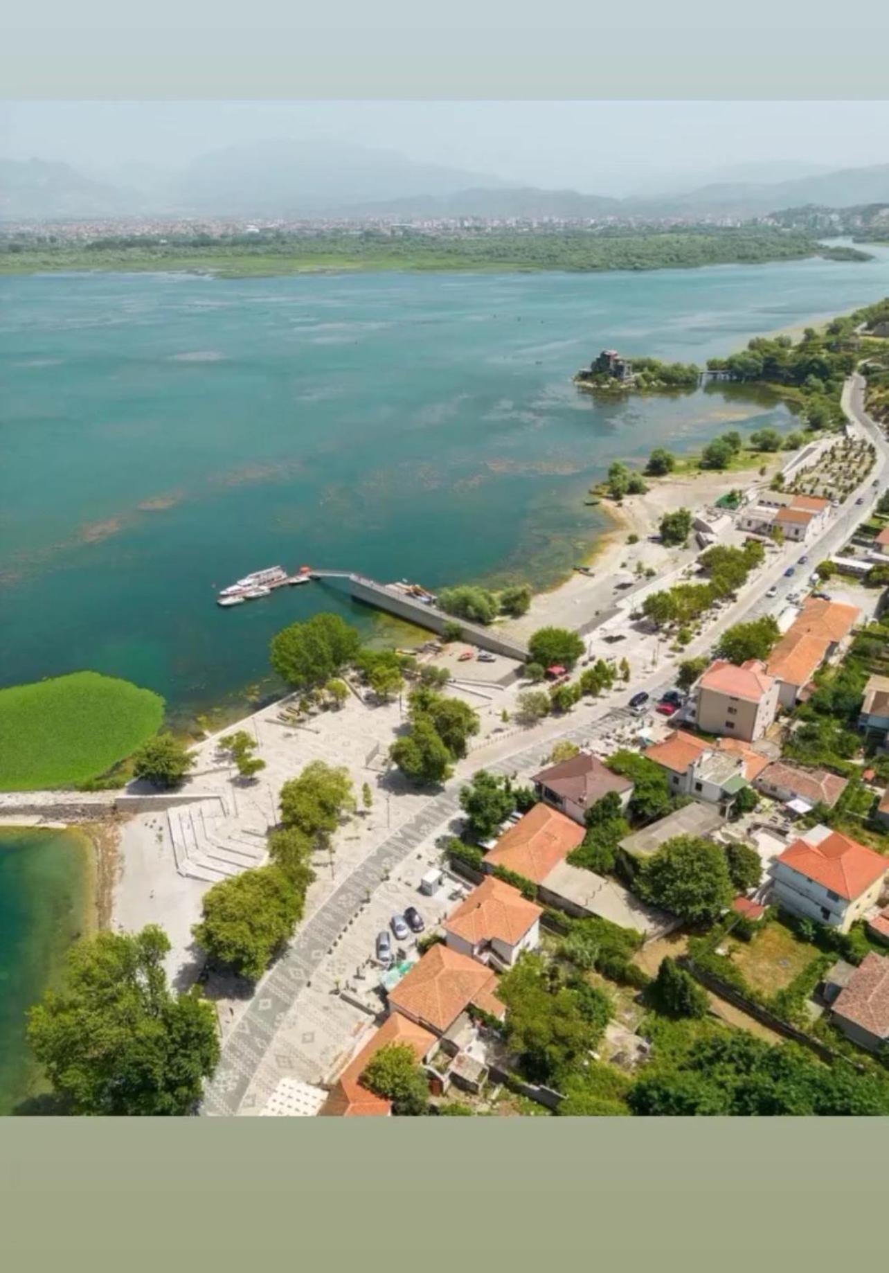 Four Generation Hotel Široka Extérieur photo
