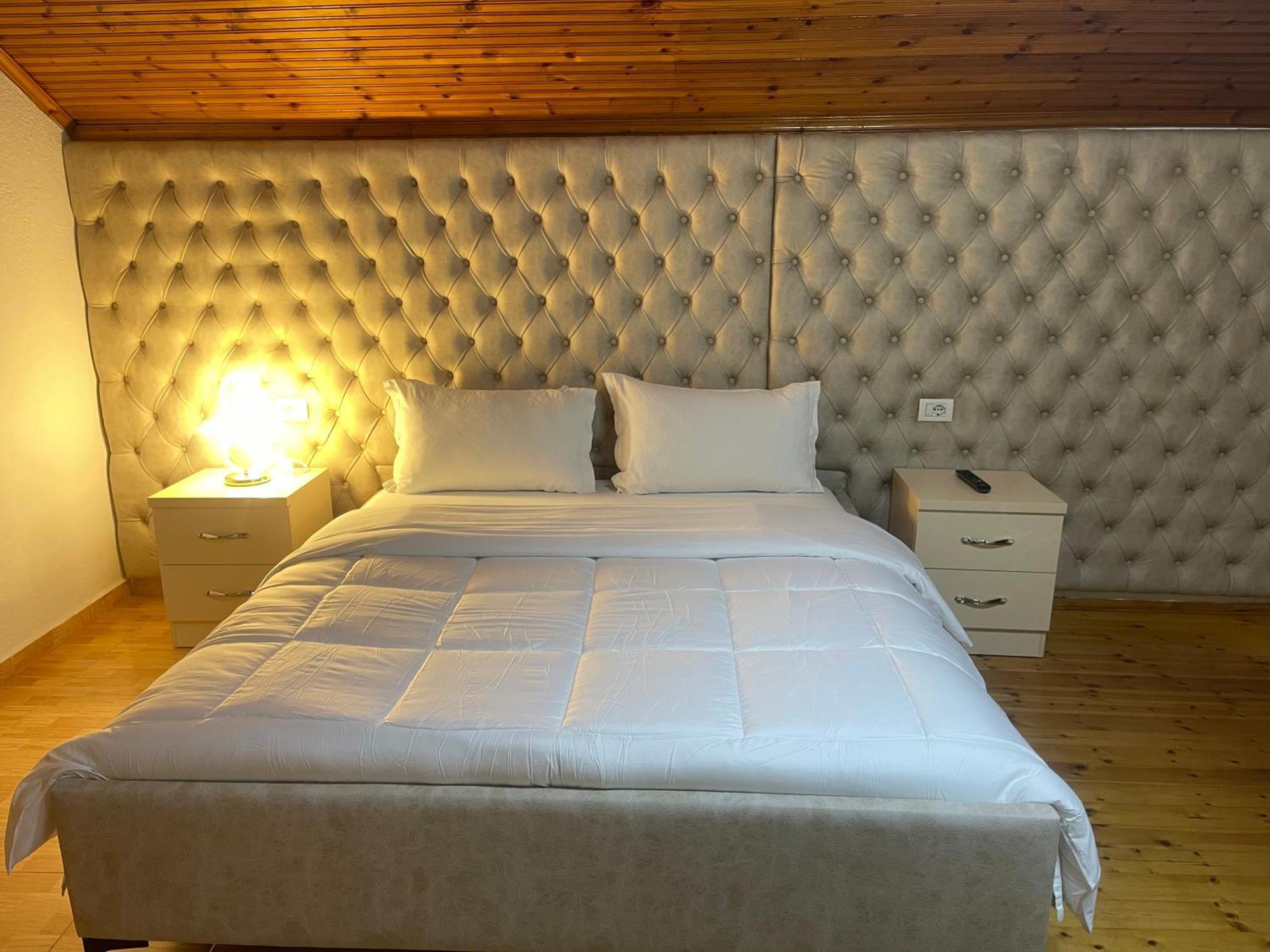 Four Generation Hotel Široka Extérieur photo