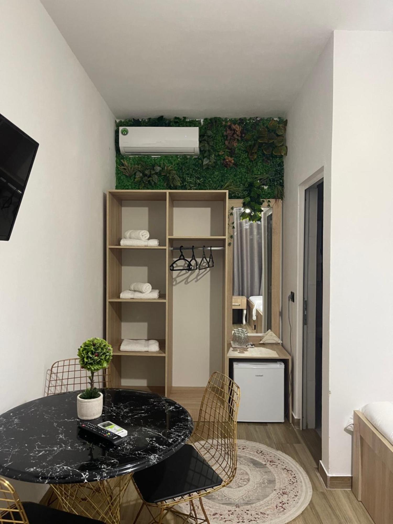 Four Generation Hotel Široka Extérieur photo