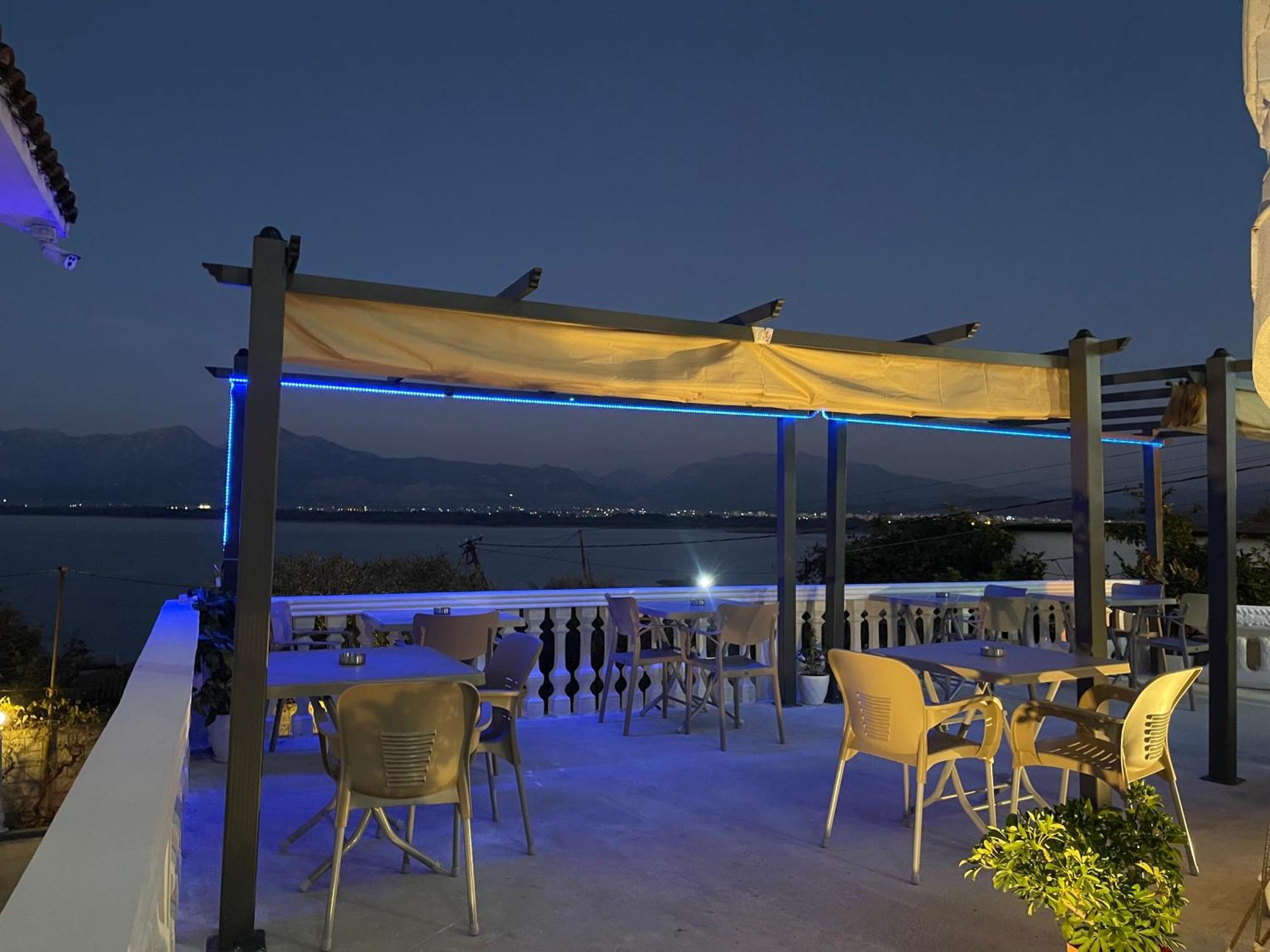 Four Generation Hotel Široka Extérieur photo