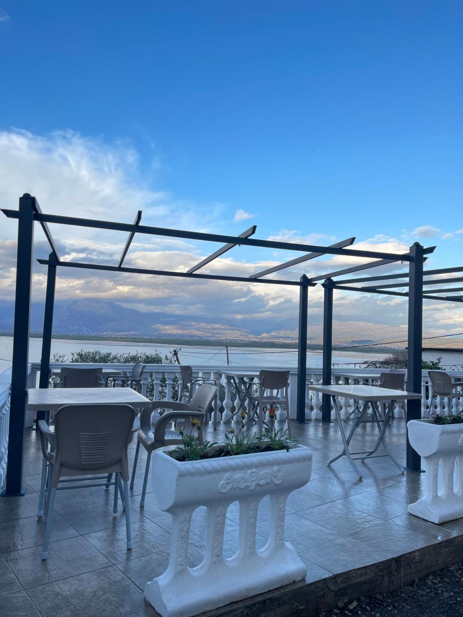 Four Generation Hotel Široka Extérieur photo